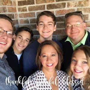 Meet your Posher, Alicia